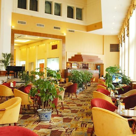 צ'נגדו Yinhe Dynasty Hotel מראה חיצוני תמונה