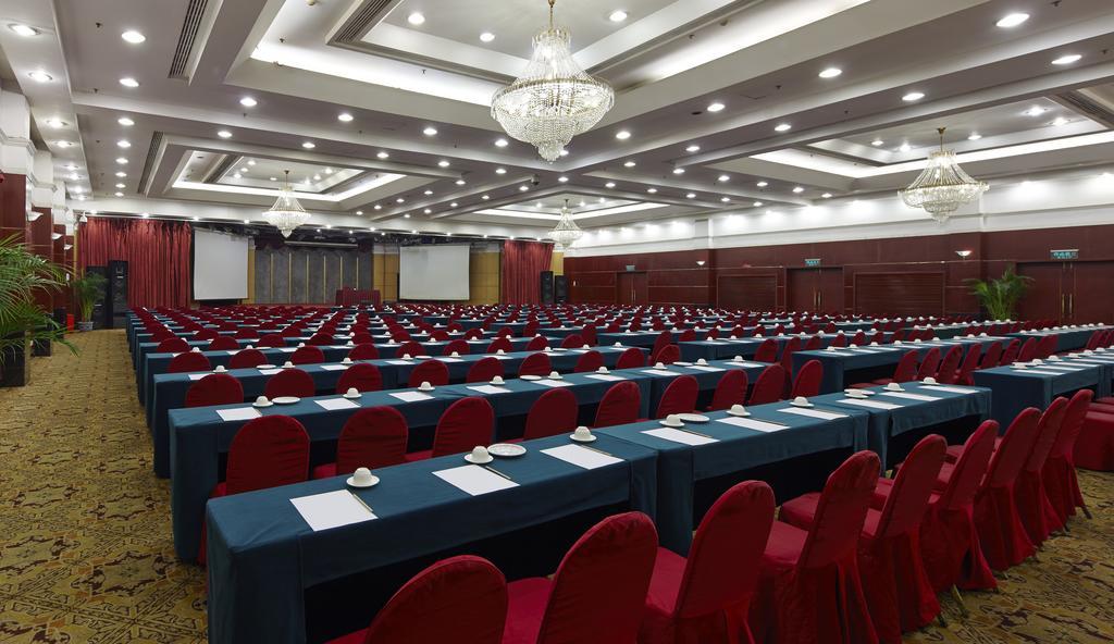 צ'נגדו Yinhe Dynasty Hotel מראה חיצוני תמונה