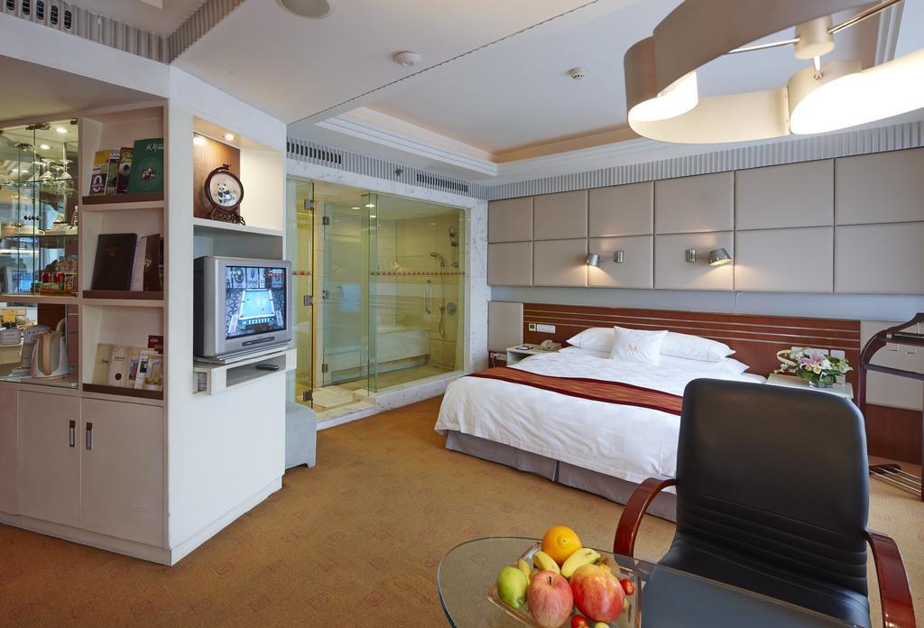 צ'נגדו Yinhe Dynasty Hotel מראה חיצוני תמונה