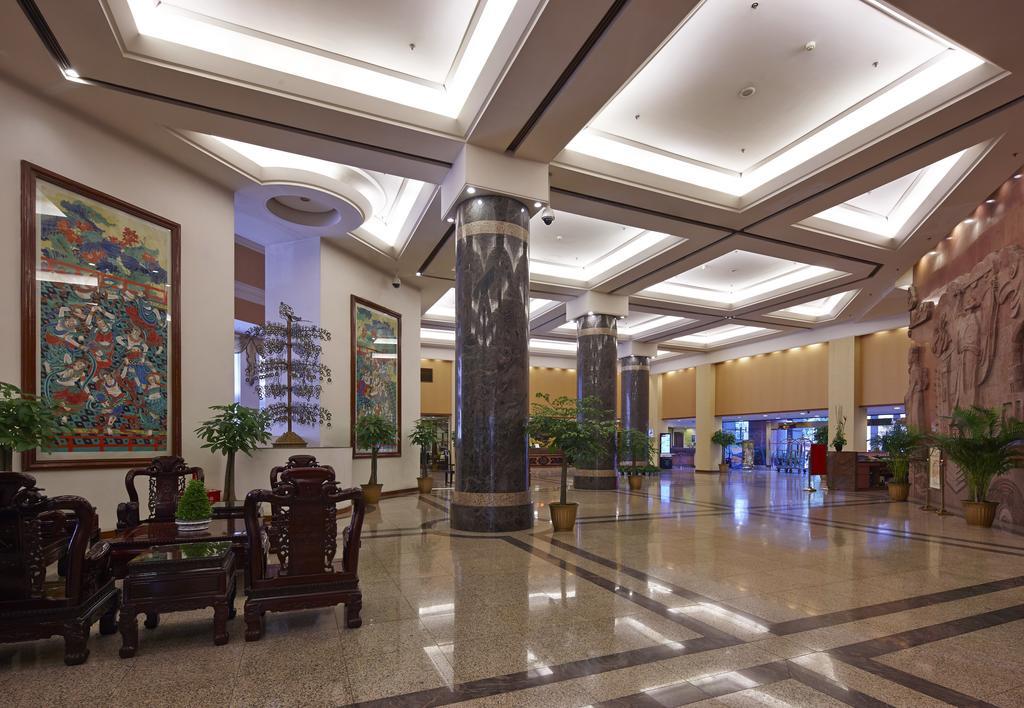 צ'נגדו Yinhe Dynasty Hotel מראה חיצוני תמונה