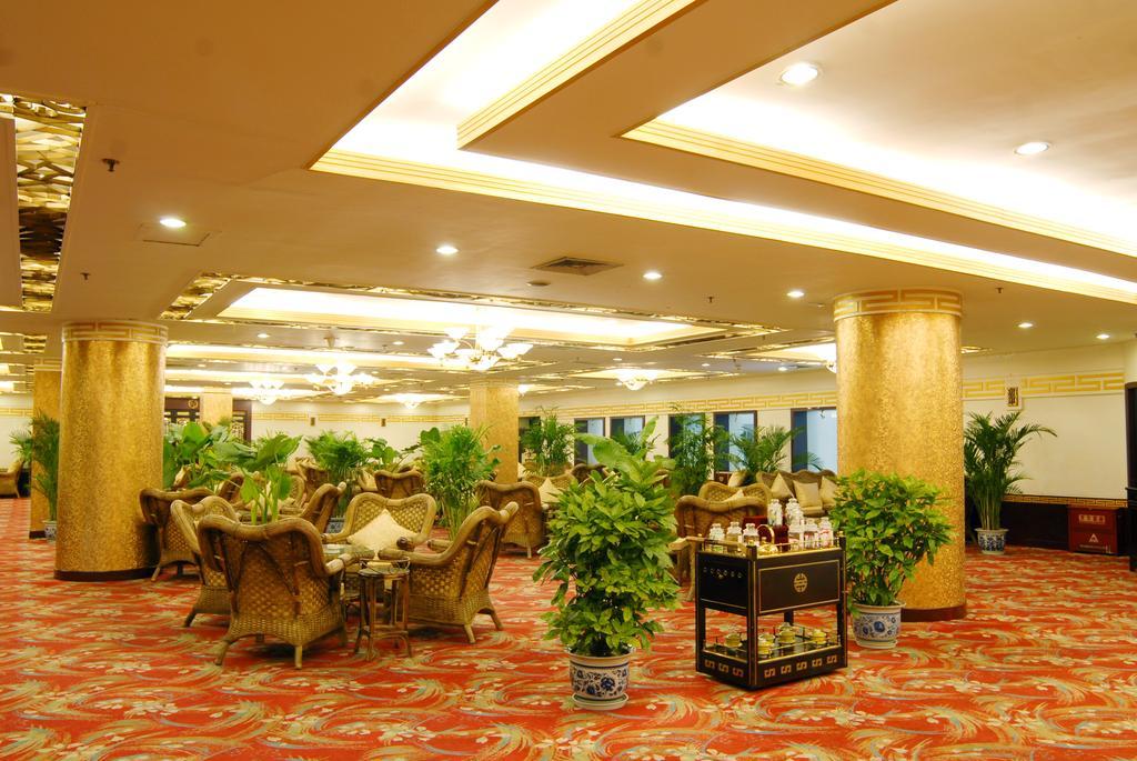 צ'נגדו Yinhe Dynasty Hotel מראה חיצוני תמונה